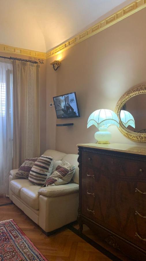 Laura Affittacamere Palermo Bagian luar foto