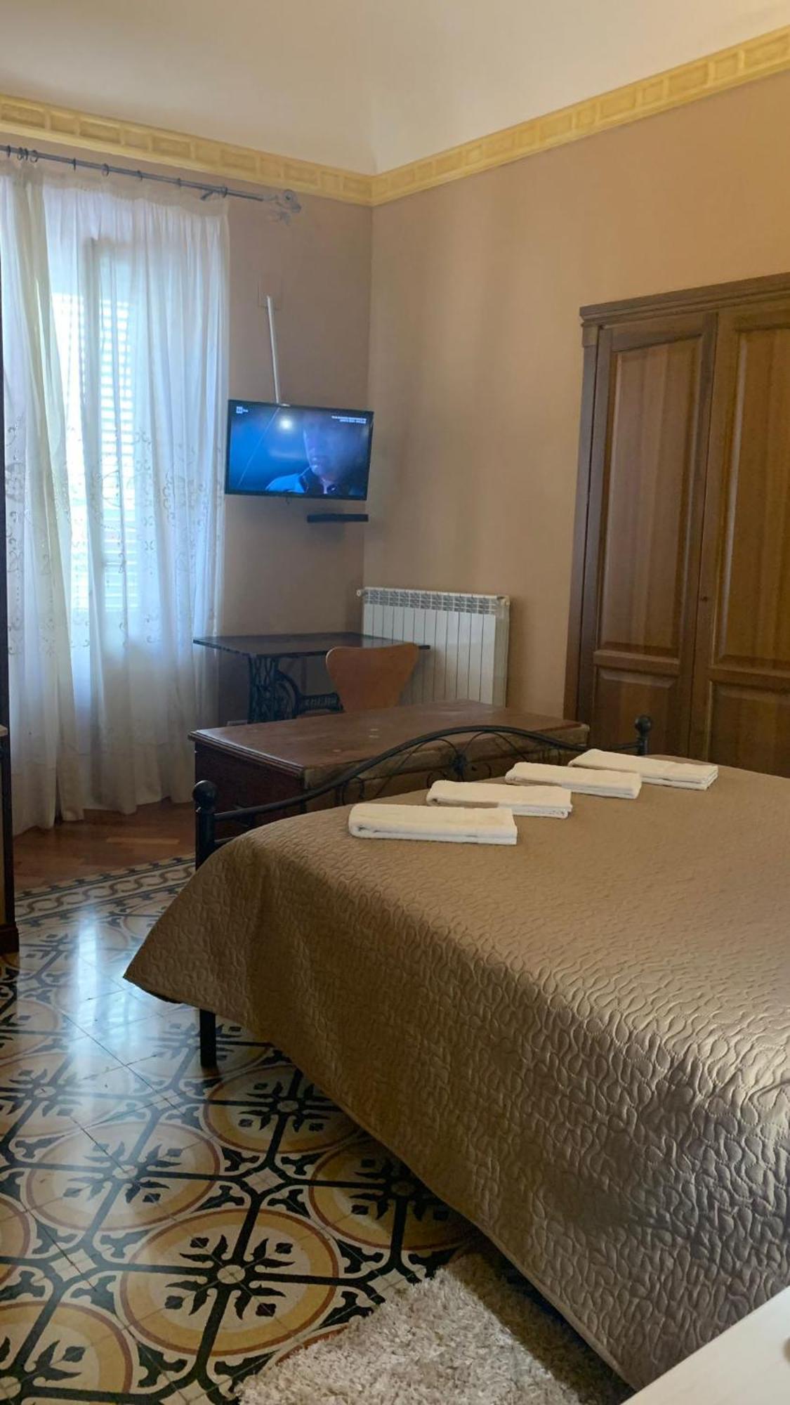 Laura Affittacamere Palermo Bagian luar foto